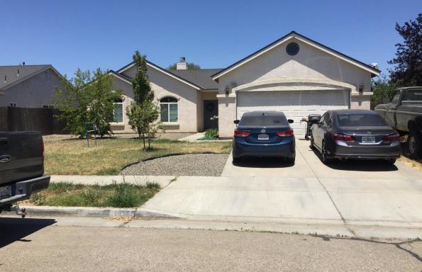1438 Peachwood, Lemoore